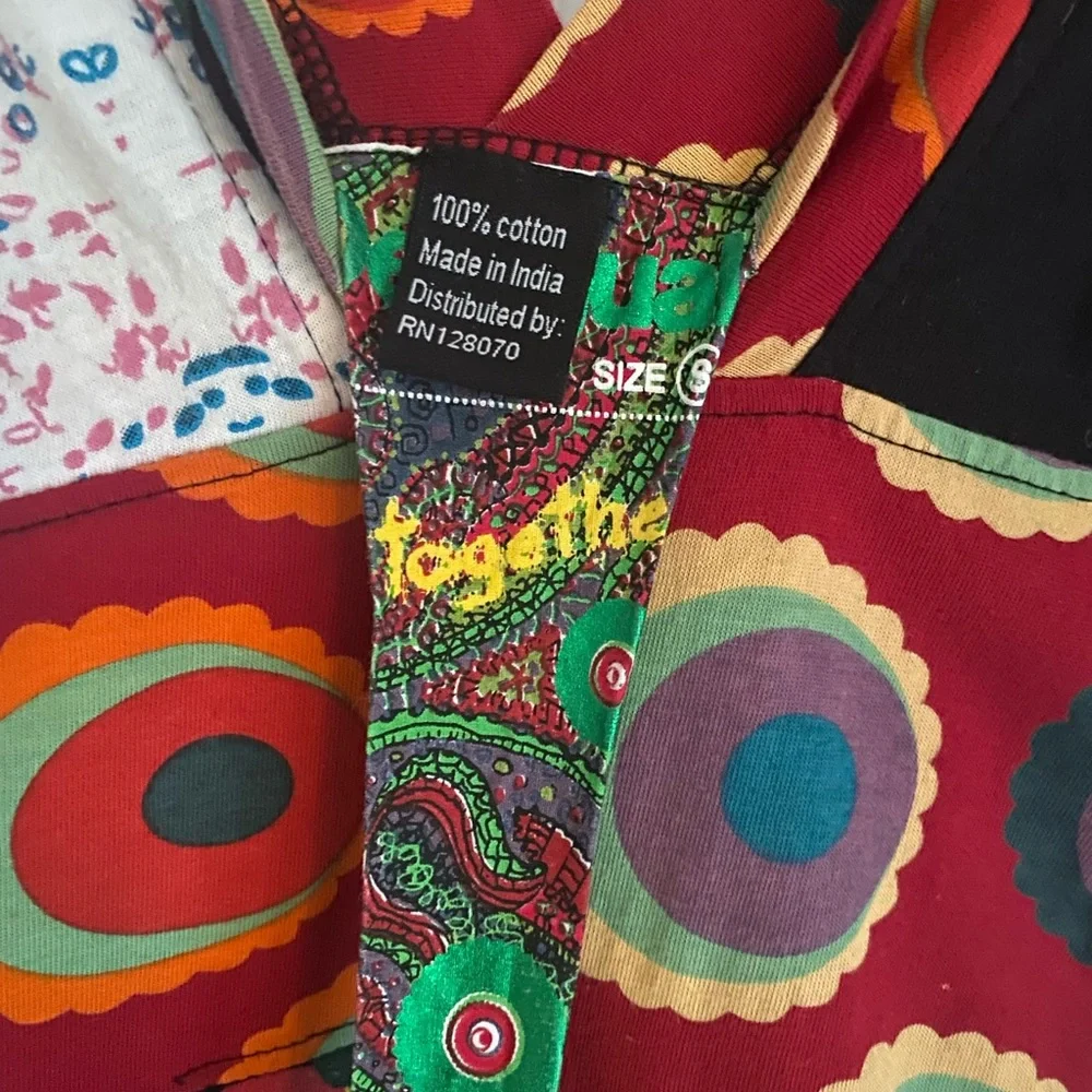 vintage Ladies Desigual V-Neck short sleeve. - Picture 7 of 14